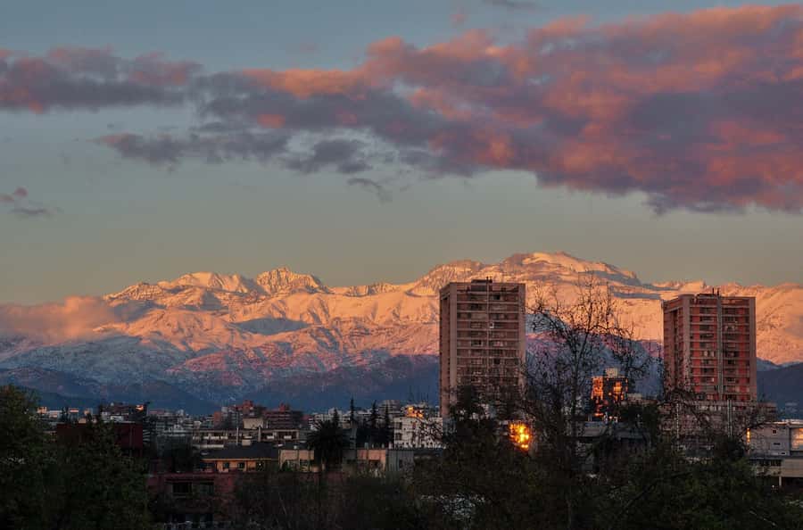Santiago: Guided Full-Day Walking Tour with a Chilean Lunch - A seven-hour introduction to Santiago
