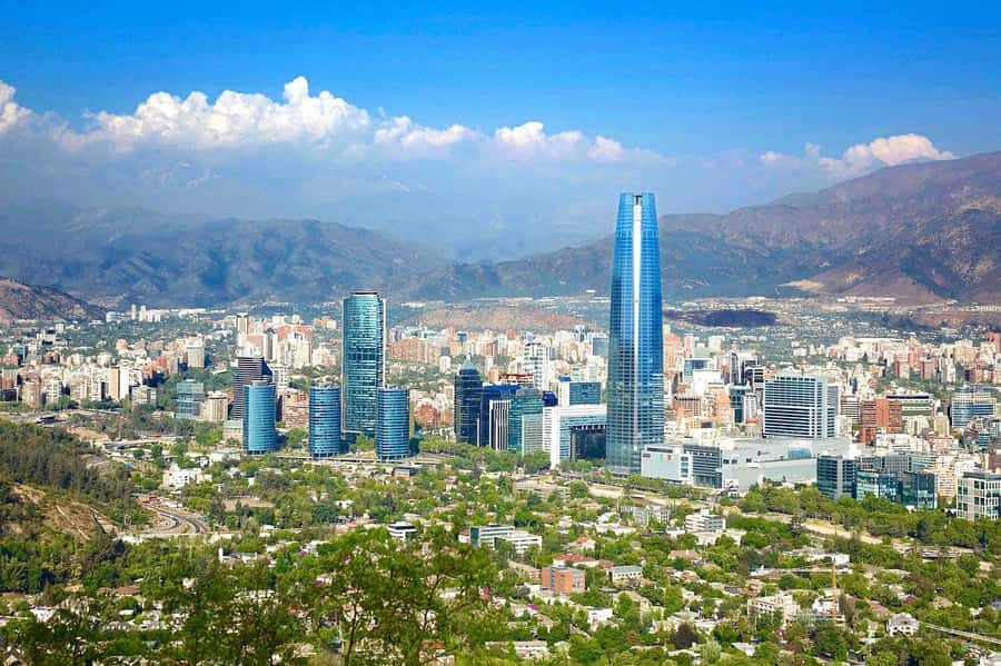 Santiago: Guided Full-Day Walking Tour with a Chilean Lunch - Downtown Santiago, local stops, and daily life