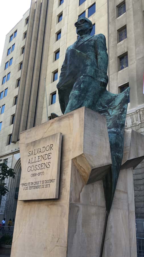 Santiago: Guided Walking Tour through the Historic Center - Plaza de Armas, Where Old and New Meet
