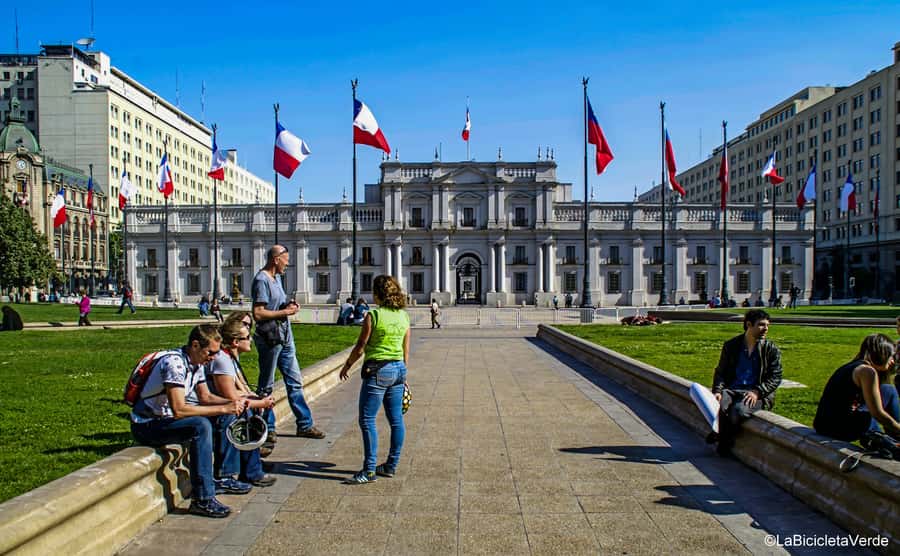 Santiago: Highlights, Parks and Politics Bike Tour - Key points to know before you ride
