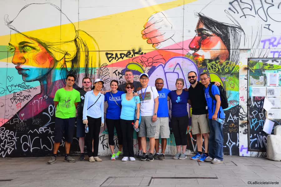 Santiago: Highlights, Parks and Politics Bike Tour - Why this three-hour ride works so well in Santiago
