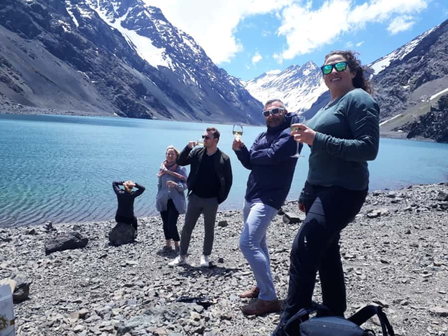Santiago: Inca Lagoon and Vineyard Visit with Wine Tasting - The road to Portillo and its 29 bends
