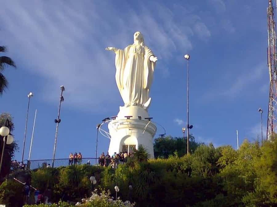 Santiago : Must-See Sites Walking Tour With A Guide - What the $36 price really buys