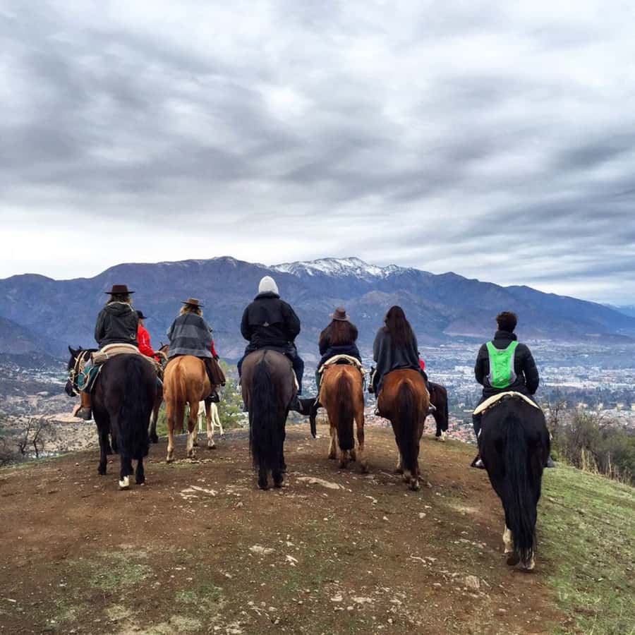 Santiago: Private Andes Foothills Horseback Riding. Half day - Climbing through native forest for 90 minutes