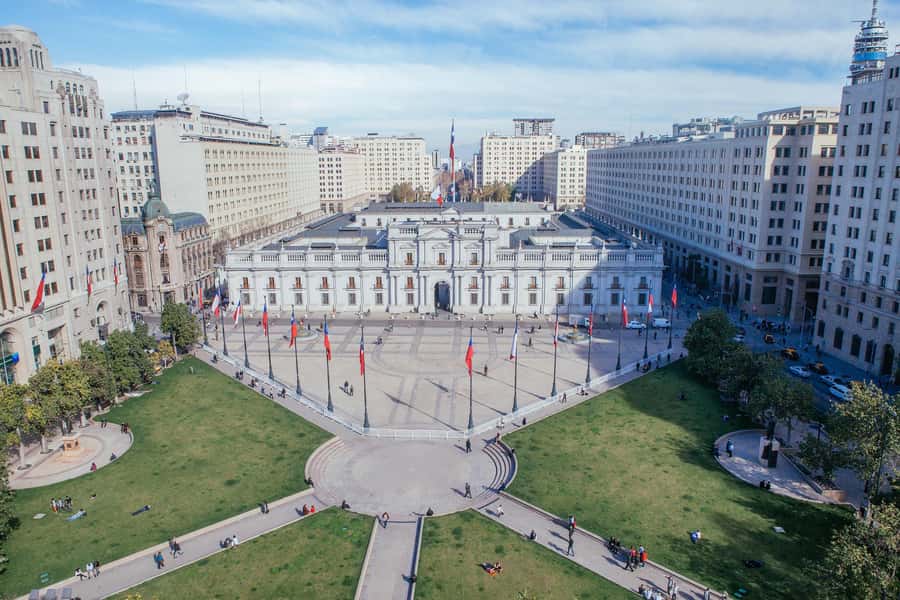 Santiago: Private tour, historic center, high altitude viewpoint, cable car - Why This Four-Hour Format Works