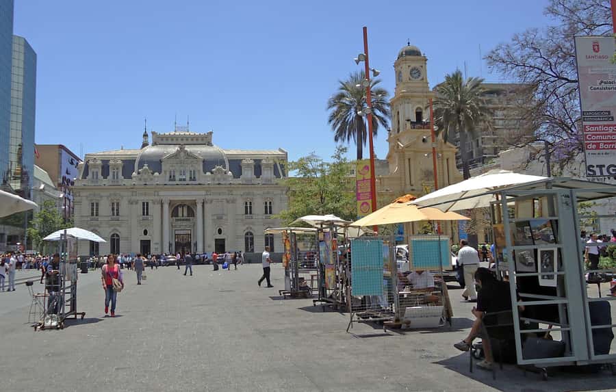 Santiago: The Essentials City Tour & Optional Concha y Toro - Santiago’s modern eastern districts