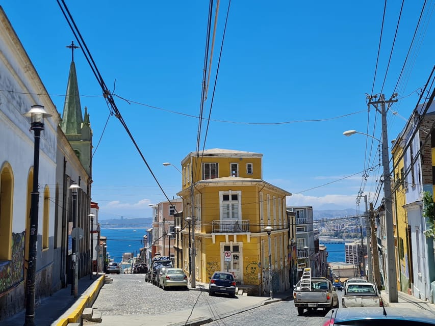 Santiago: Tour to Valparaiso and Casablanca - Why this Santiago day trip makes sense