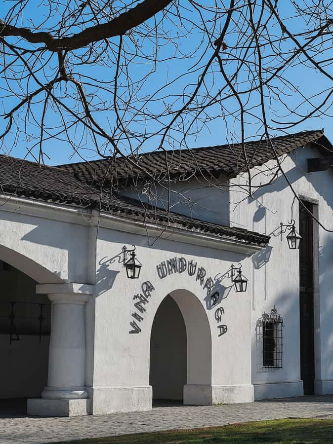 Santiago: Undurraga Winery Tour with Entry and Wine Tasting - Four wines, one hour, and a glass to take home