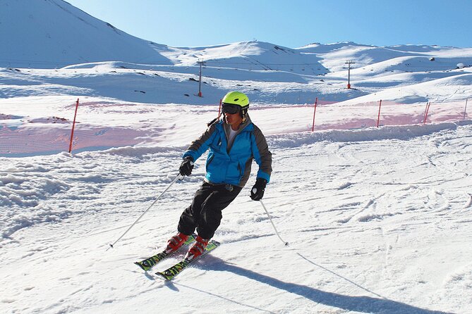 Skiing in Farellones Park: Ski Tickets, Lessons, Transportation and More - Ski lessons and the ticket details
