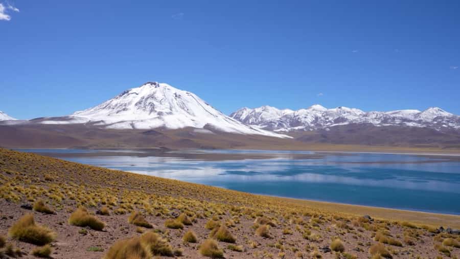 Triple tour: Red stones, highland lagoons and Chaxa Lagoon - Breakfast above the desert