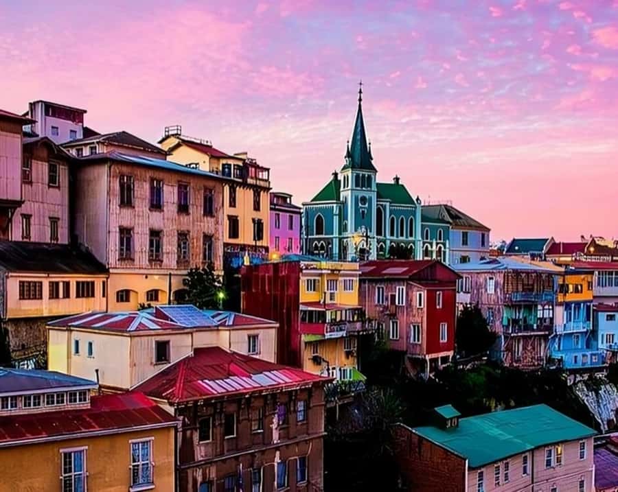 Valparaiso : Must-See Sites Walking Tour With A Guide - Why this walk helps you understand Valparaíso