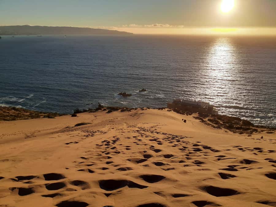 Valparaíso: Sandboarding and Sunset in Concon Sand Dunes - What to wear and bring
