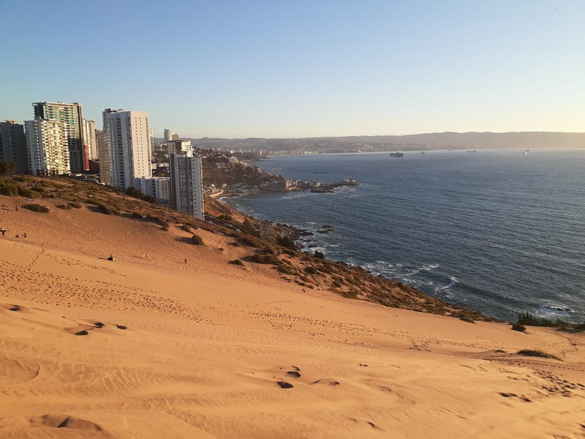 Valparaíso: Sandboarding and Sunset in Concon Sand Dunes - The guide can shape the evening