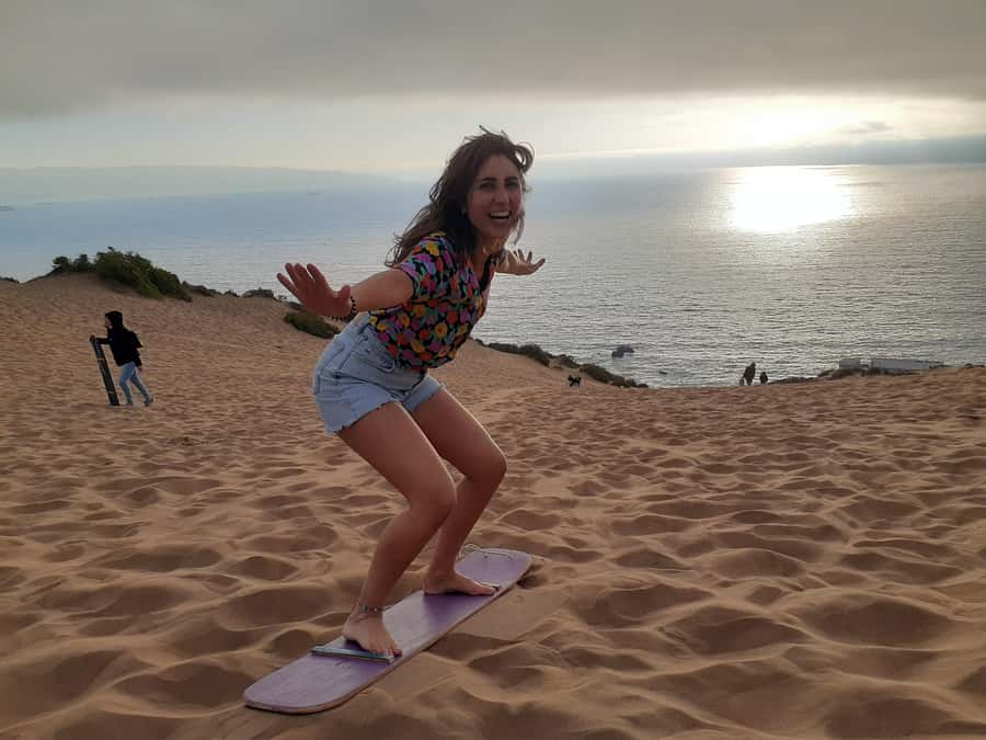 Valparaíso: Sandboarding and Sunset in Concon Sand Dunes - Walking into the Concon dunes