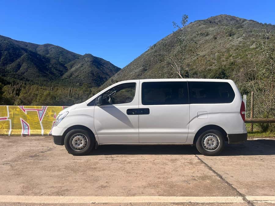Valparaíso to Casablanca: wine tour with premium tasting and transportation - What the $127 price gets you