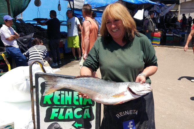 Valpo in 1 day: Authentic + Famous! Semi-private walking tour & public transport - Caleta Portales: start with fish, salt air, and sea lions